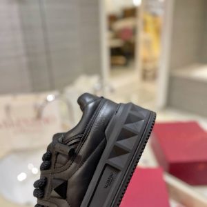 Кроссовки женские Valentino One Stud XL