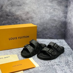 Шлепанцы Louis Vuitton