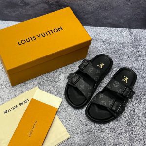 Шлепанцы Louis Vuitton