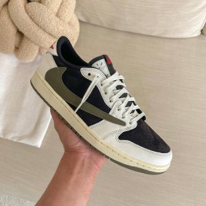 Кроссовки Nike Travis Scott Air Jordan 1 Low Olive