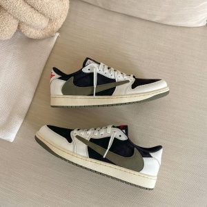 Кроссовки Nike Travis Scott Air Jordan 1 Low Olive