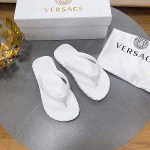 Шлепанцы Versace