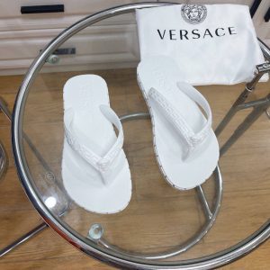 Шлепанцы Versace