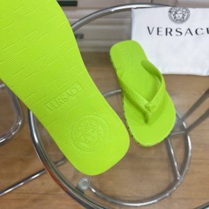 Шлепанцы Versace