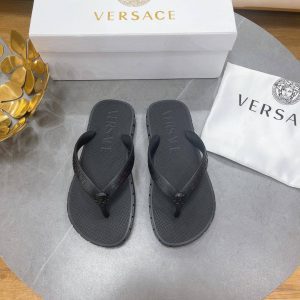 Шлепанцы Versace