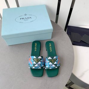 Шлёпанцы женские Prada