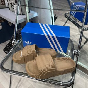 Шлепанцы Adidas Adilette 22