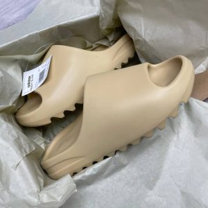 Шлепанцы Adidas Yeezy Slide