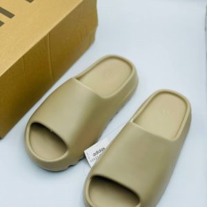 Шлепанцы Adidas Yeezy Slide