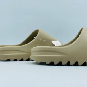 Шлепанцы Adidas Yeezy Slide