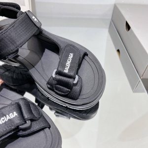 Сандалии Balenciaga Tourist