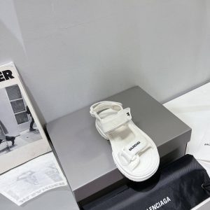 Сандалии Balenciaga Tourist