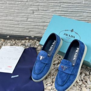 Лоферы женские Prada