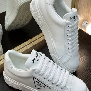 Кроссовки Prada