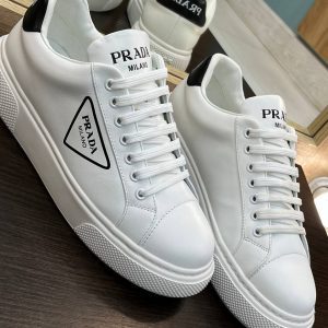 Кроссовки Prada