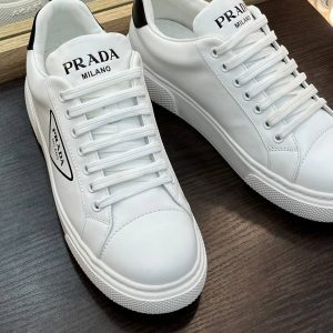 Кроссовки Prada