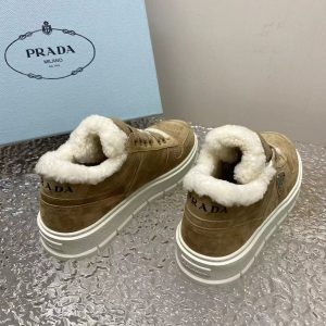 Ботинки зимние Prada