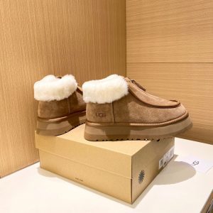 Ботинки женские UGG