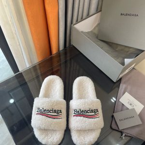 Шлепанцы Balenciaga