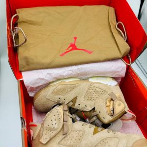 Кроссовки Nike Jordan 6 Retro Travis Scott