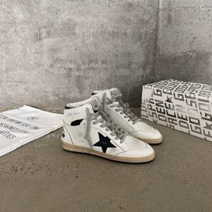 Кроссовки Golden Goose