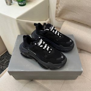 Кроссовки Balenciaga Triple