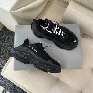 Кроссовки Balenciaga Triple