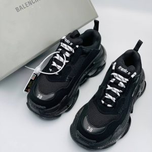 Кроссовки Balenciaga Triple