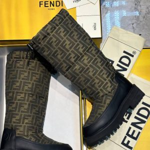 Сапоги Fendi