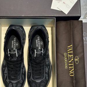 Кроссовки Valentino