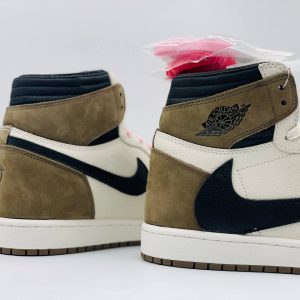 Кроссовки Nike Jordan 1