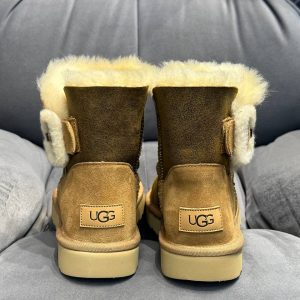 Ботинки UGG