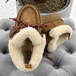 Ботинки UGG