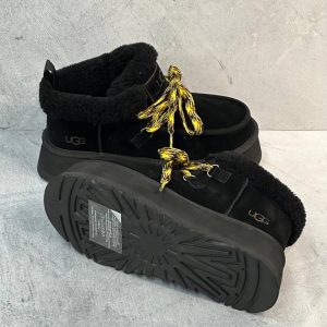 Ботинки UGG