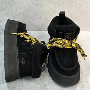 Ботинки UGG