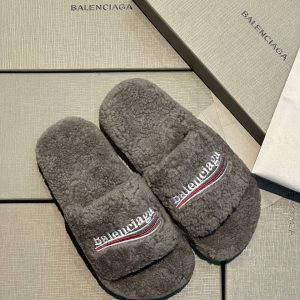 Шлепанцы Balenciaga