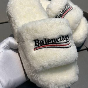 Шлепанцы Balenciaga