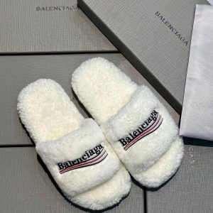 Шлепанцы Balenciaga