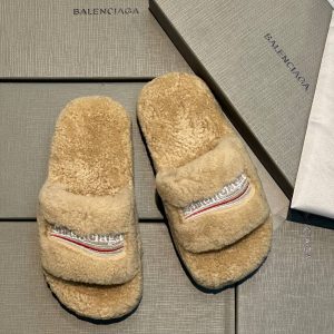 Шлепанцы Balenciaga