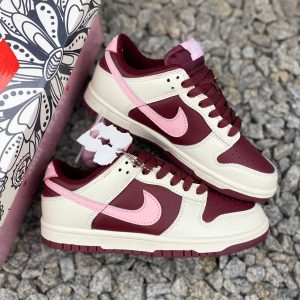 Кроссовки Nike SB Dunk Low Retro