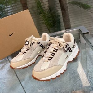 Кроссовки Jacquemus x Nike Air Humara LX ‘Sail’