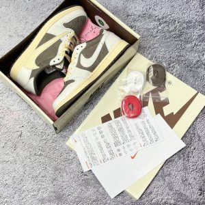 Кроссовки Nike Air Jordan 1 Low Travis Scott Reverse Mocha