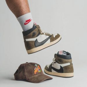 Кроссовки Nike Jordan 1