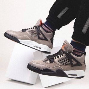 Кроссовки Nike Jordan 4