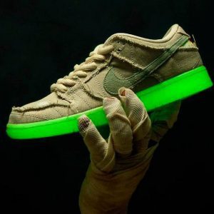 Кроссовки Nike SB DUNK LOW MUMMY