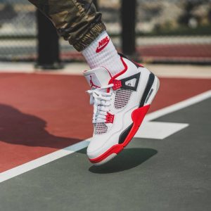 Кроссовки Nike Jordan 4