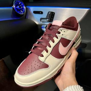 Кроссовки Nike SB Dunk Low Retro