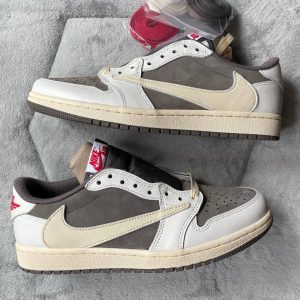 Кроссовки Nike Air Jordan 1 Low Travis Scott Reverse Mocha