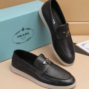 Лоферы мужские Prada