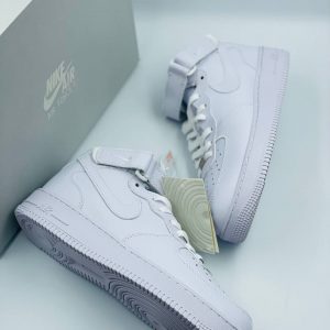 Кроссовки Nike Air Force